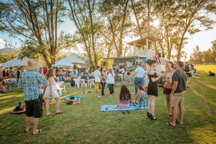 Hawaii Polo Courtyard